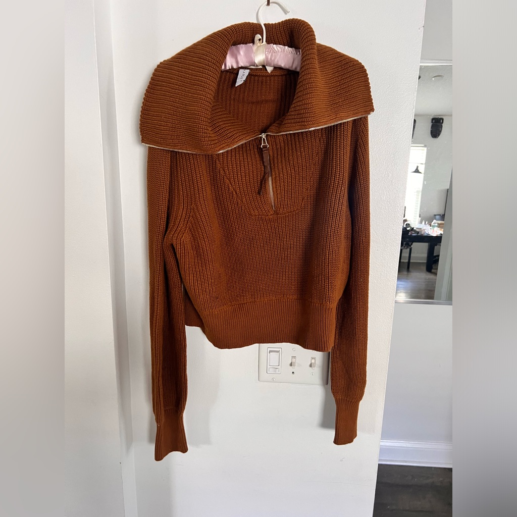 Lightly Worn Varley Knitted Sweater With Zipper